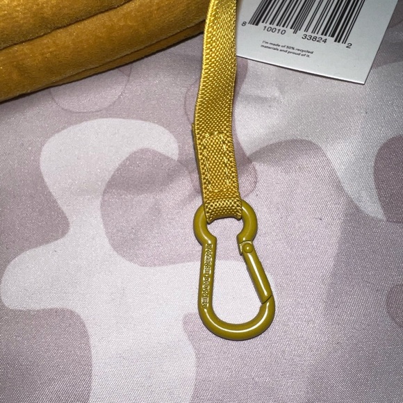 Dagne Dover | Micah Crossbody (Velvet Puff) - Picture 12 of 16